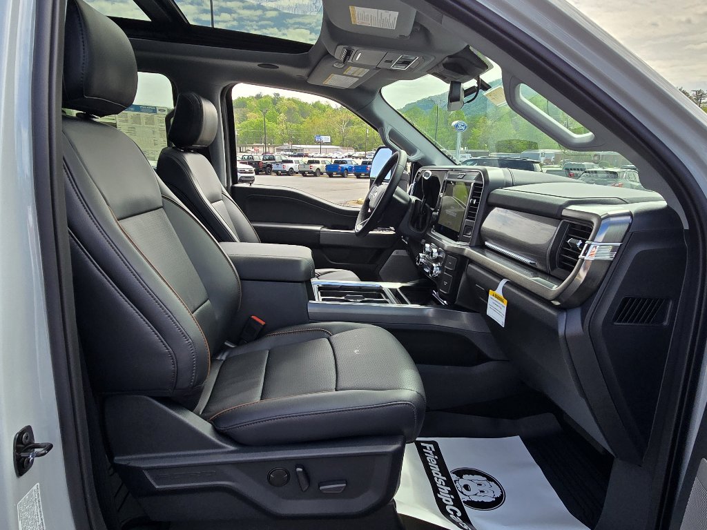 New 2025 Ford F250 Lariat w/ Lariat Ultimate Package image 14