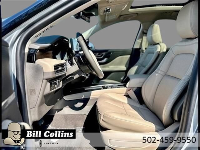 New 2024 Lincoln Corsair Grand Touring w/ Rear Removable Package Tray AWD/4WD image 9