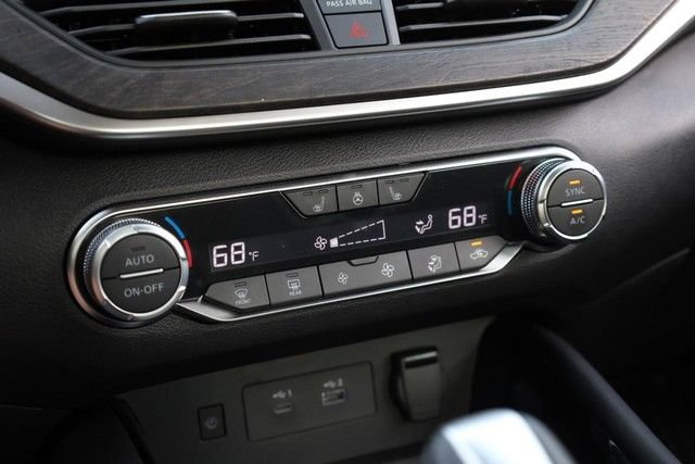 Certified 2025 Nissan Altima 2.5 SL FWD image 14