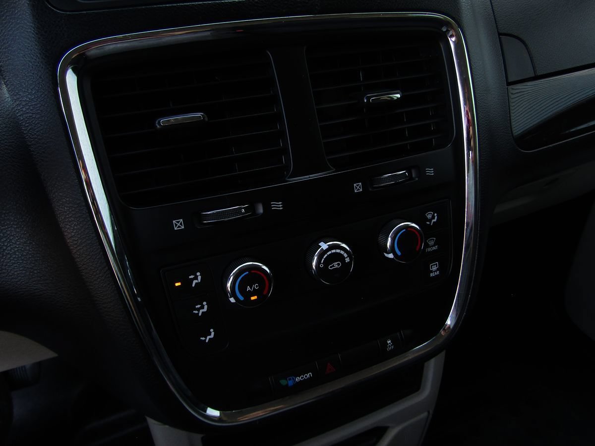 Used 2013 RAM C/V Tradesman FWD image 14