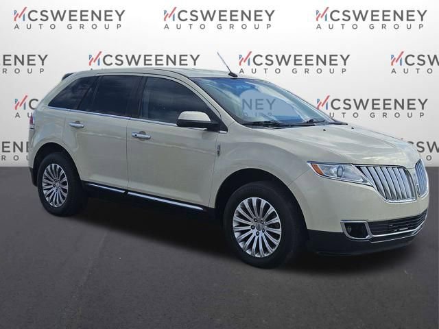 Used 2014 Lincoln MKX FWD w/ Walnut Swirl Wood Package image 7