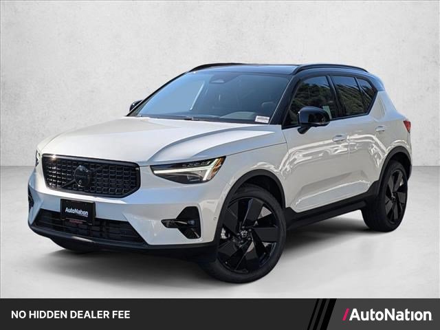 New 2026 Volvo XC40 B5 Ultra w/ Climate Package