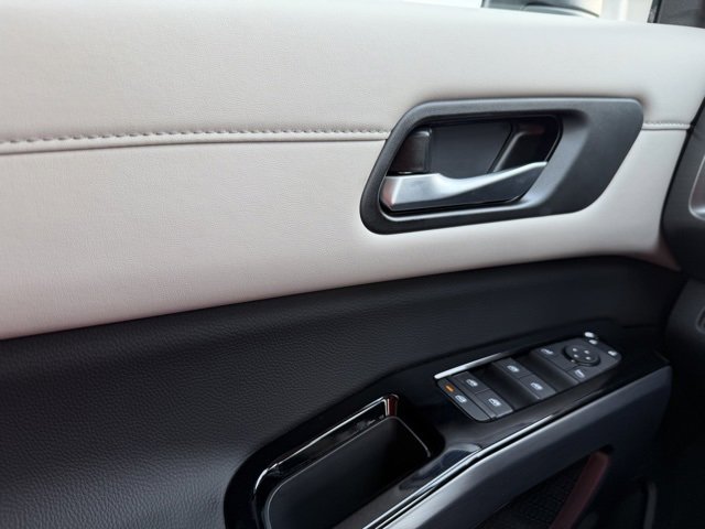 New 2026 Nissan Pathfinder SL image 26