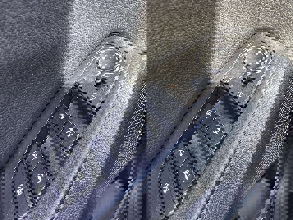 Certified 2025 Kia Seltos S AWD/4WD image 18