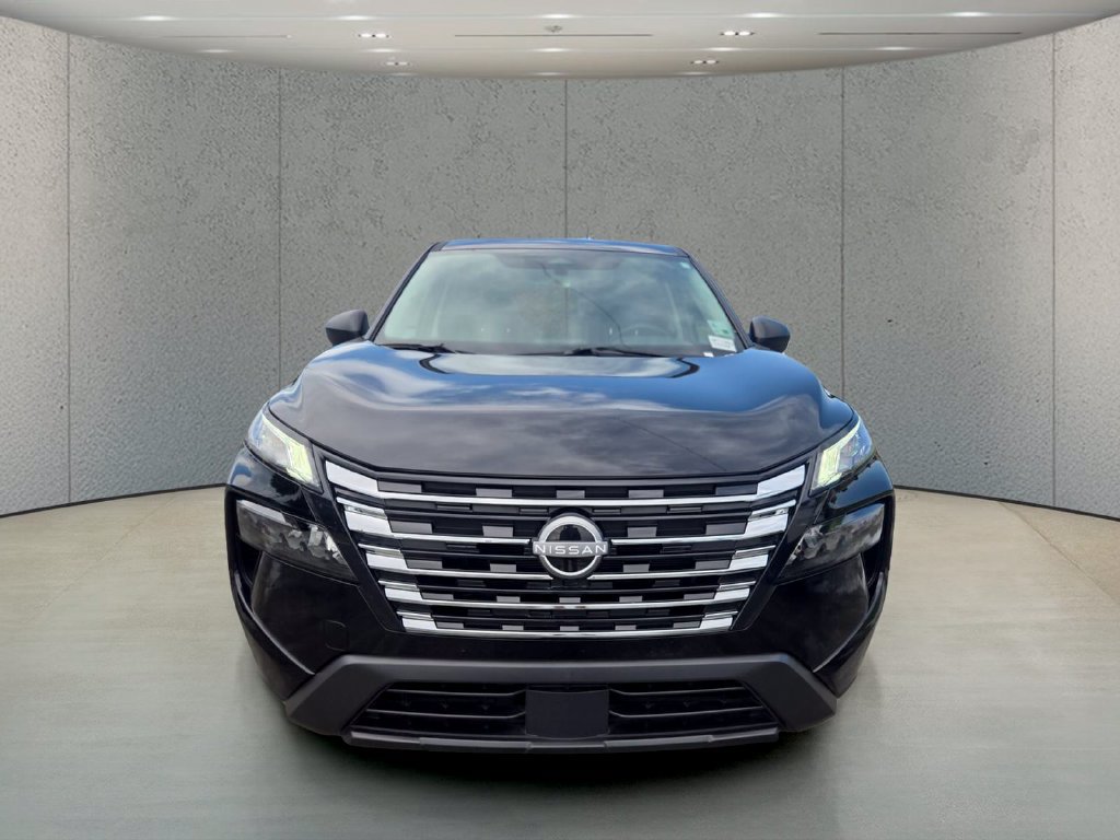 Used 2026 Nissan Rogue S FWD image 8