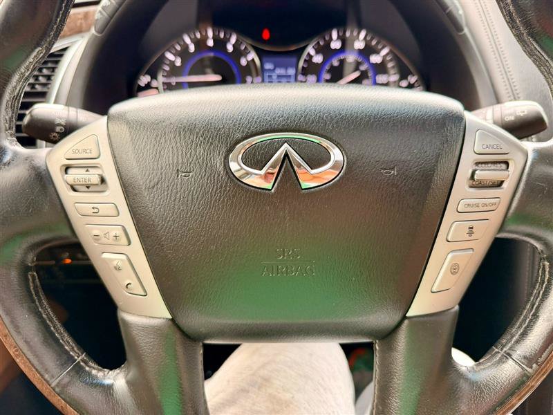 Used 2017 INFINITI QX80 Signature Edition w/ All Season Package AWD/4WD image 13