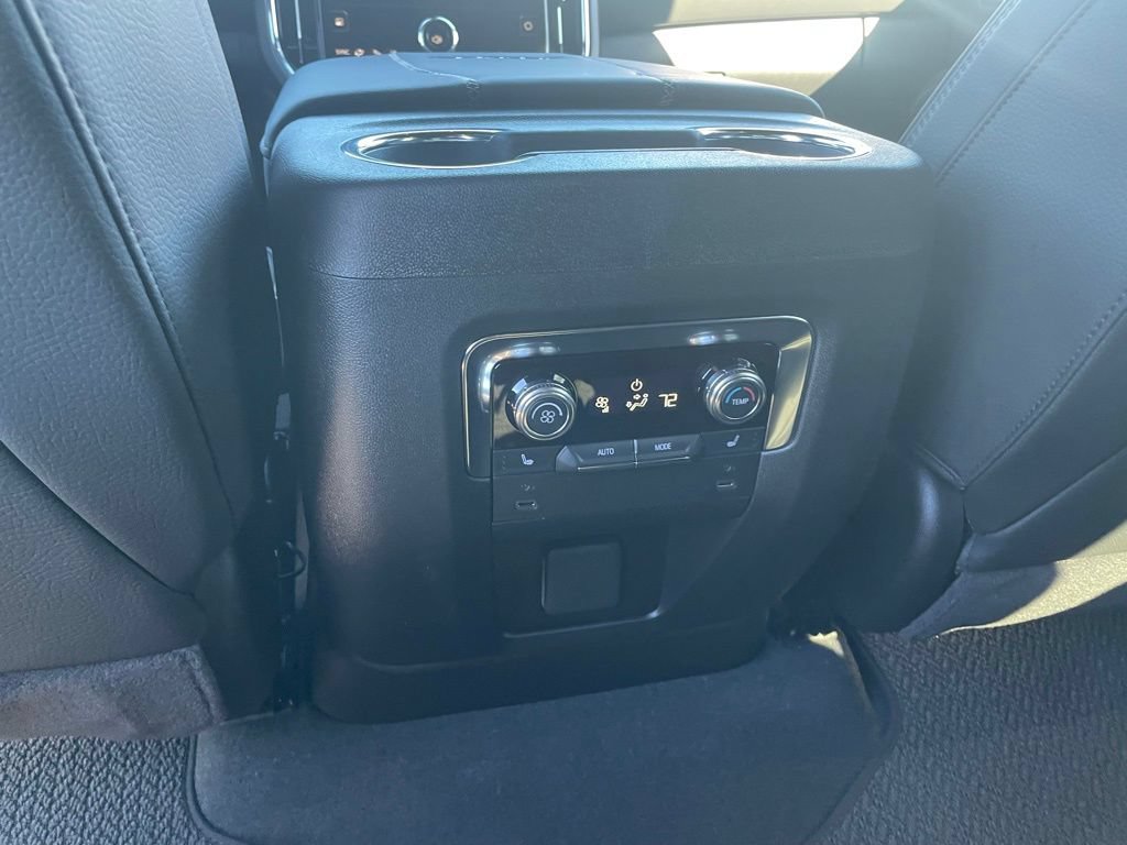 New 2026 GMC Yukon XL Denali w/ Sun & Power Step Package AWD/4WD image 23