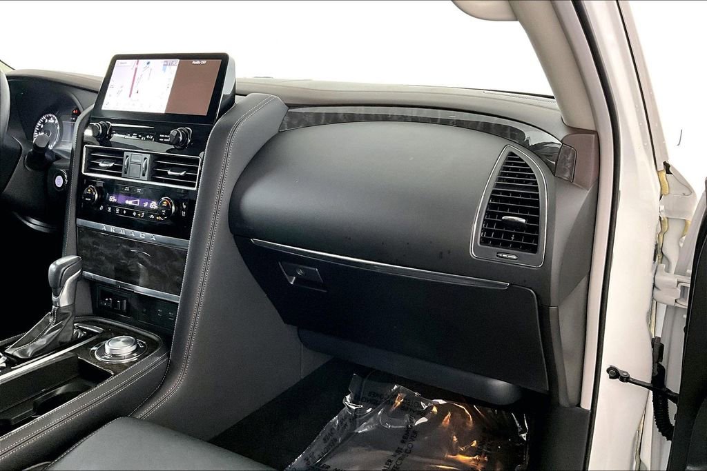 Used 2024 Nissan Armada Platinum w/ Captain's Chairs Package image 16
