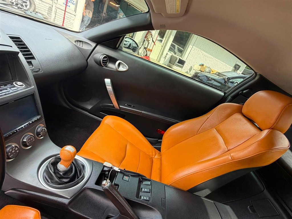 Used 2003 Nissan 350Z Touring w/ Aerodynamics Pkg RWD image 7