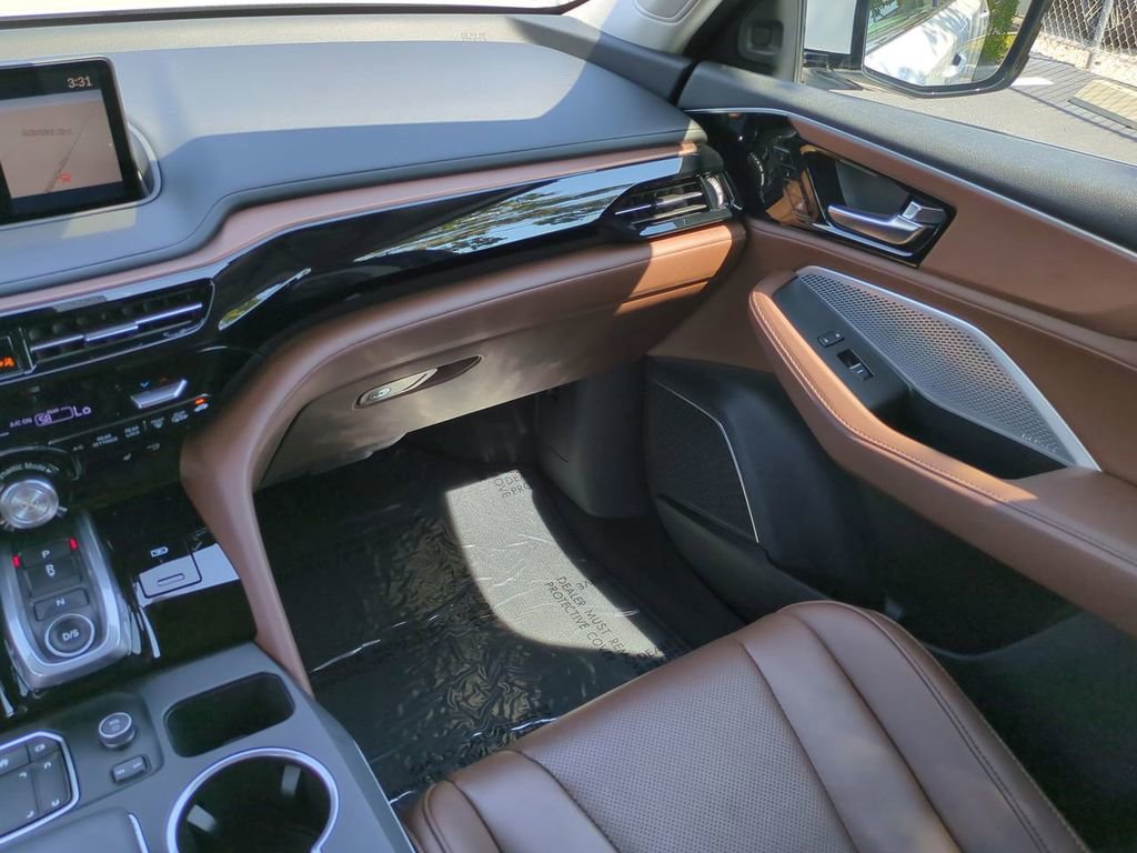 Certified 2022 Acura MDX FWD w/ Technology Package image 17