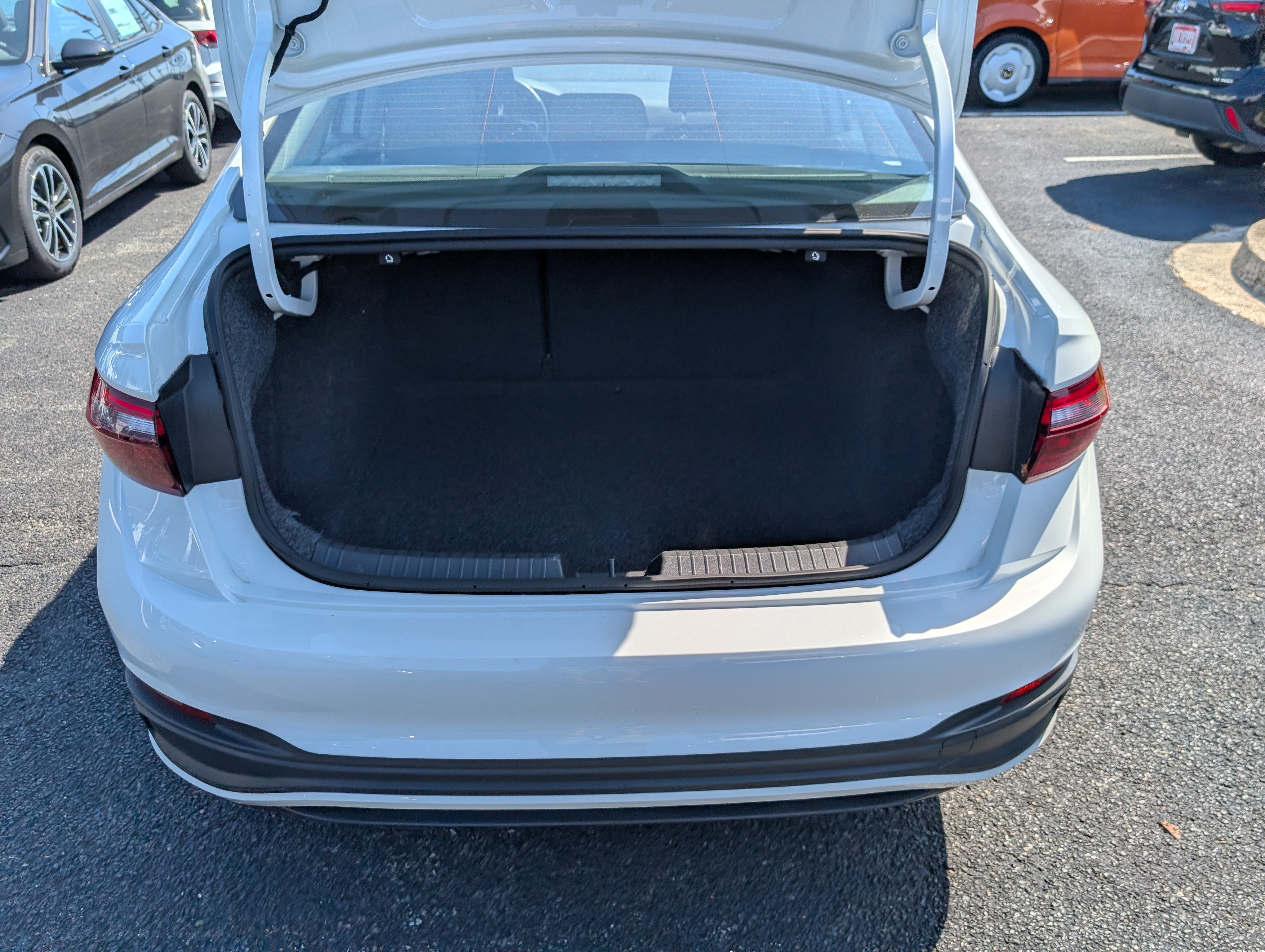 Used 2024 Volkswagen Jetta S FWD image 13