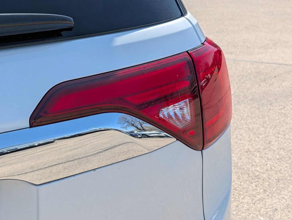 Used 2019 GMC Acadia Denali w/ Technology Package image 9