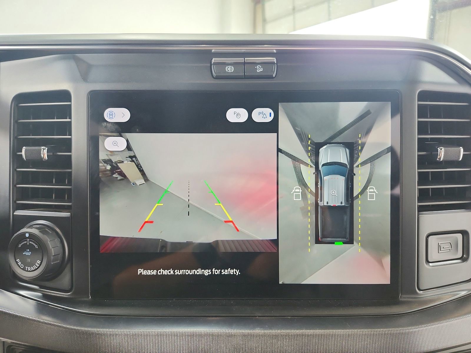 Used 2025 Ford F250 Platinum image 30