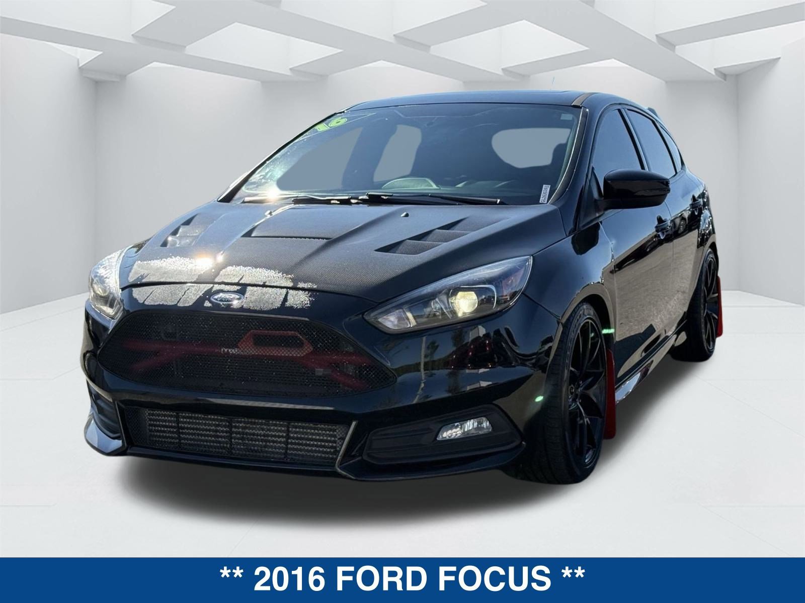 Used 2016 Ford Focus ST w/ Equipment Group 402A image 7