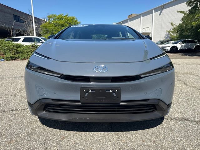 Used 2024 Toyota Prius LE FWD video 2