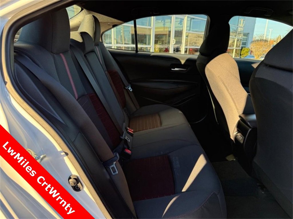 Used 2025 Toyota Corolla SE image 12