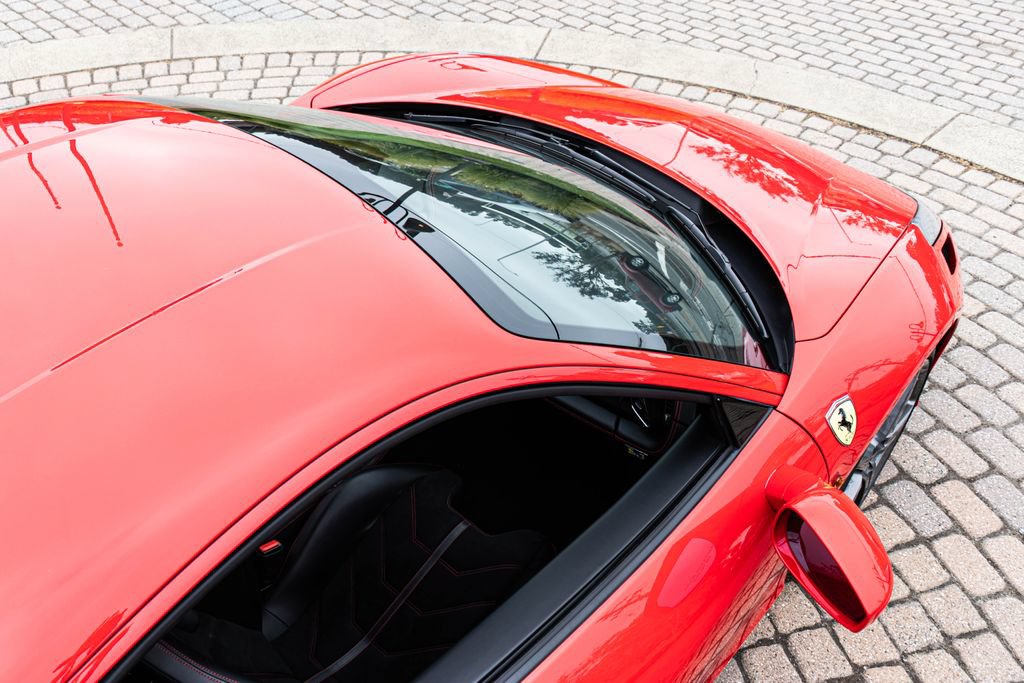 Used 2015 Ferrari 458 Italia Coupe RWD image 19