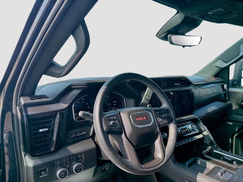 Used 2025 GMC Sierra 2500 AT4 w/ AT4 Premium Plus Package AWD/4WD image 12