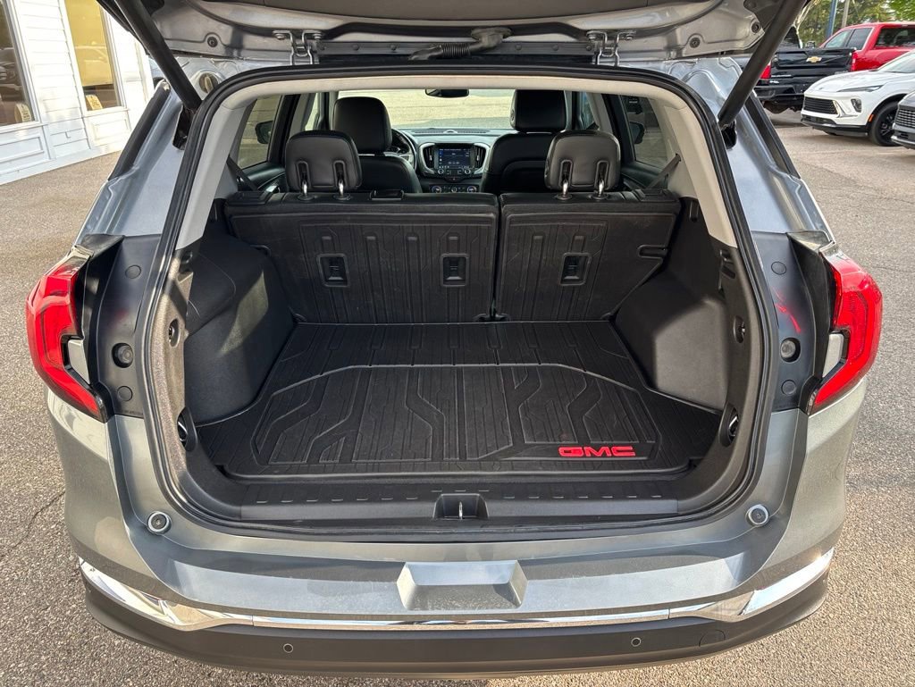 Used 2020 GMC Terrain SLT w/ Preferred Package AWD/4WD image 10
