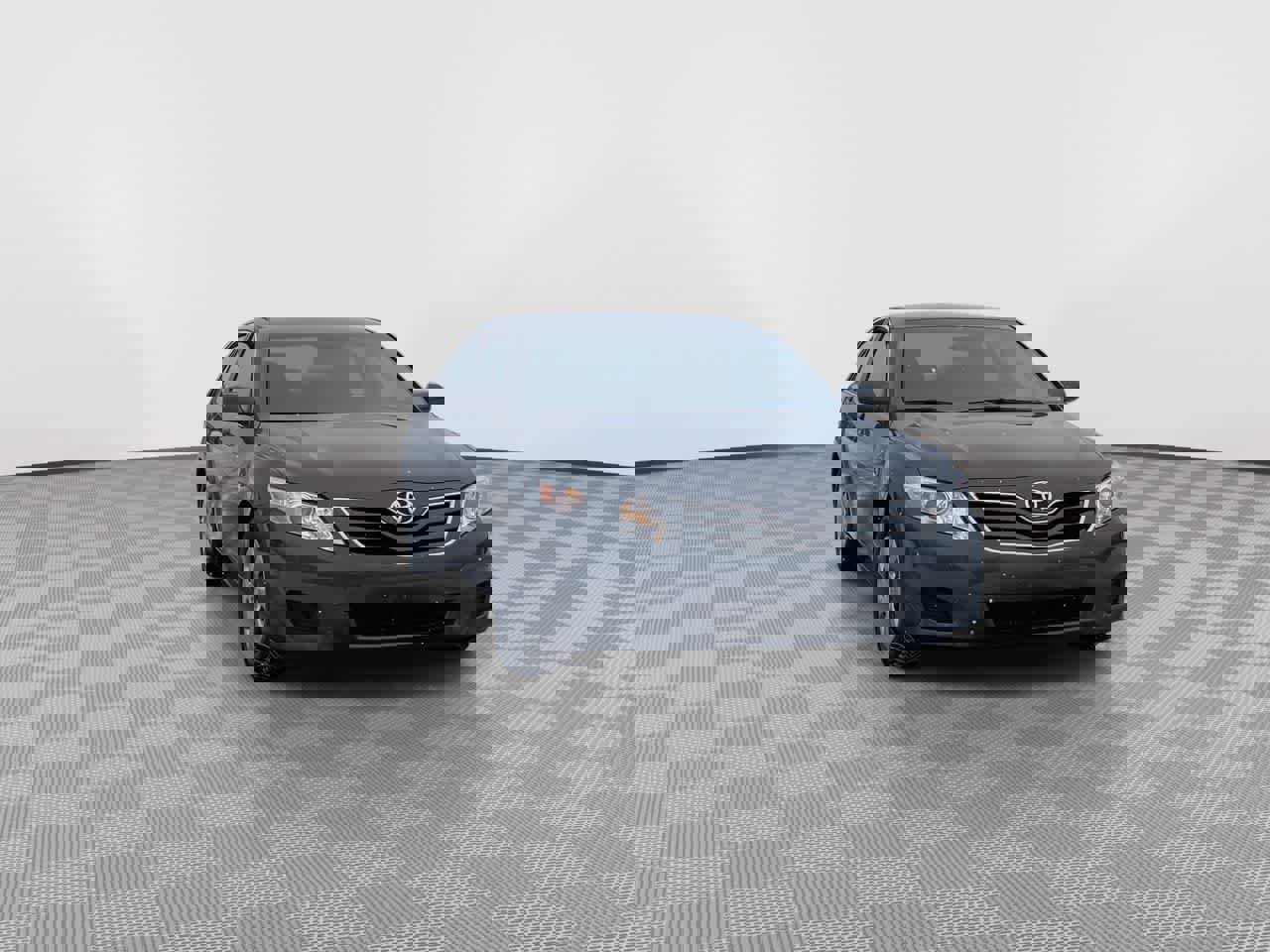 Used 2010 Toyota Camry LE image 3