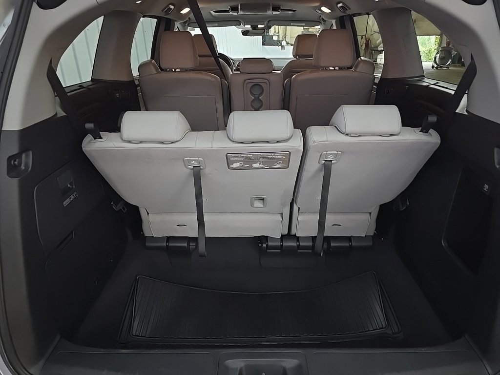 Used 2018 Honda Odyssey Elite image 12