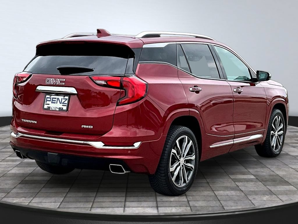 Used 2019 GMC Terrain Denali w/ Advanced Safety Package AWD/4WD image 7