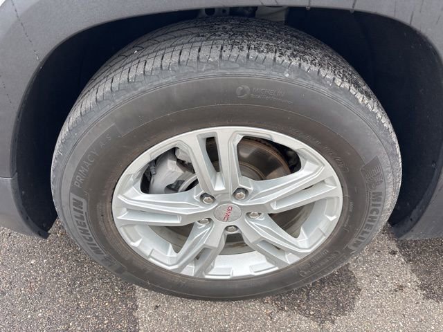 Used 2023 GMC Terrain SLE image 11