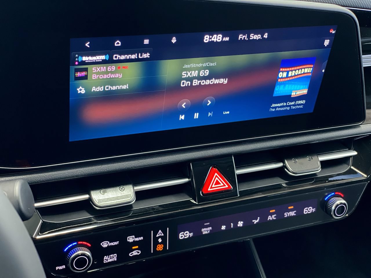 New 2026 Kia Niro EX FWD image 26