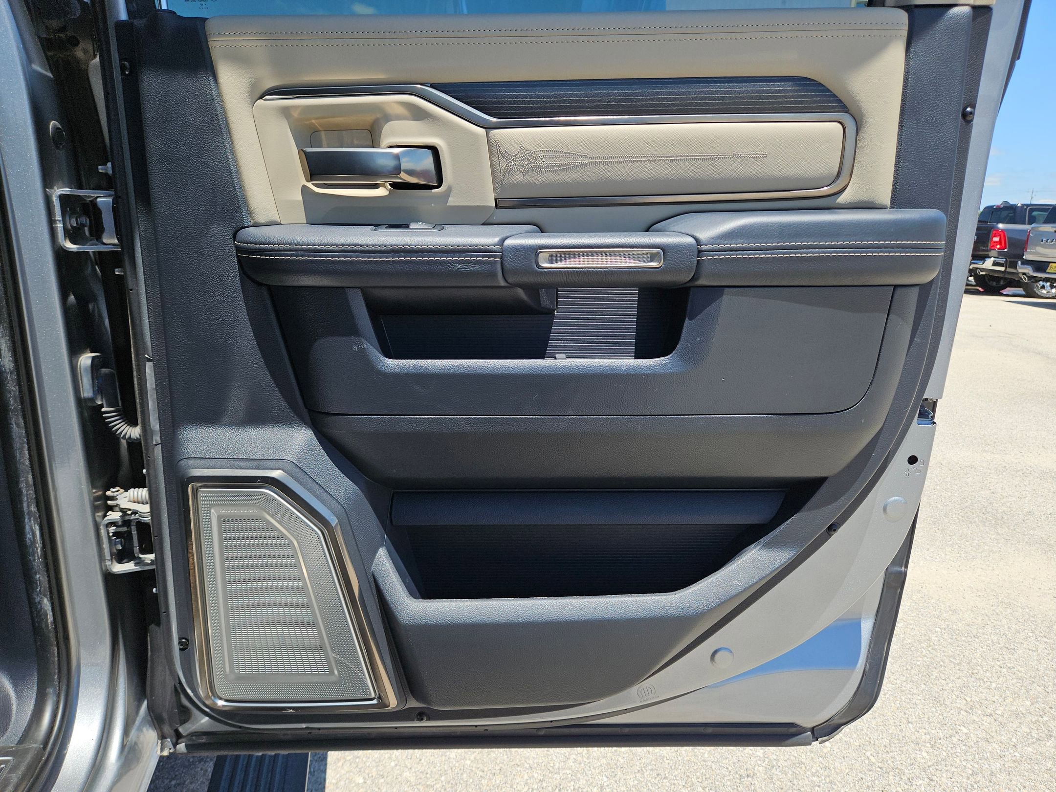 Used 2019 RAM 2500 Limited AWD/4WD image 26