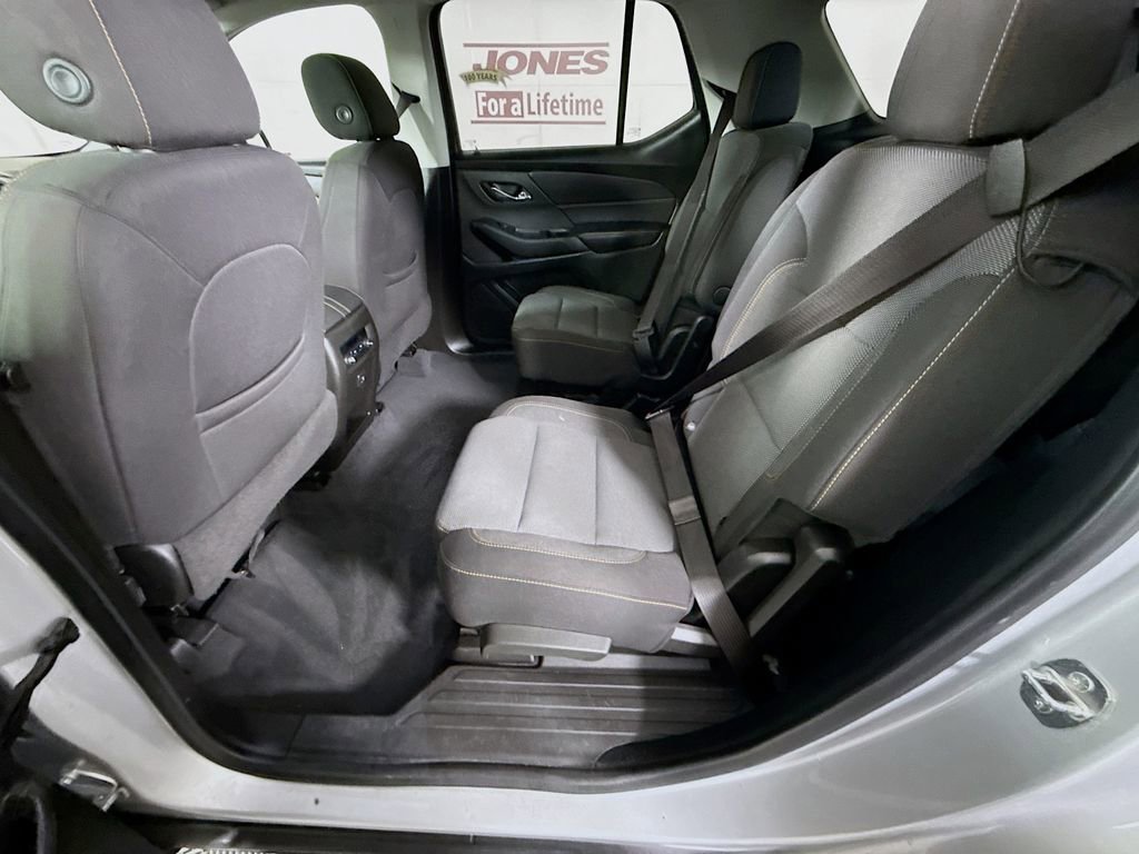 Used 2021 Chevrolet Traverse LT FWD image 26