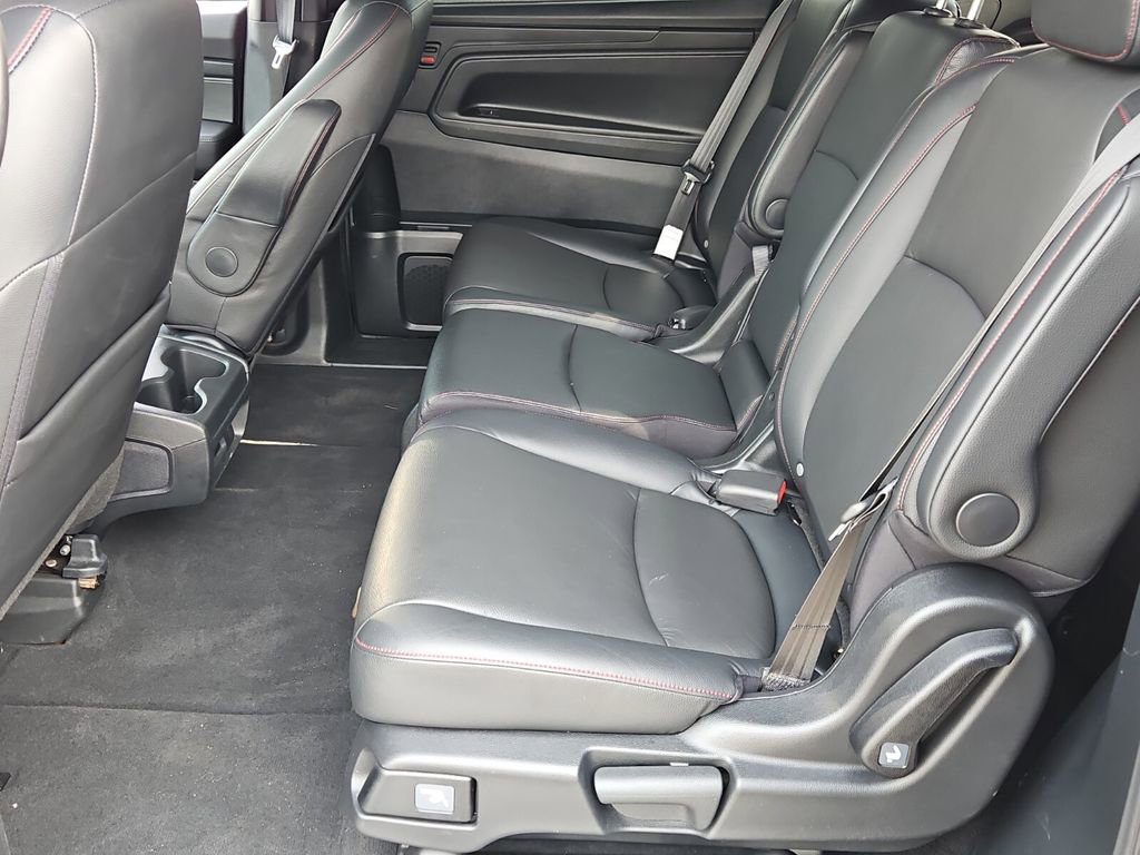 Used 2023 Honda Odyssey Sport image 13