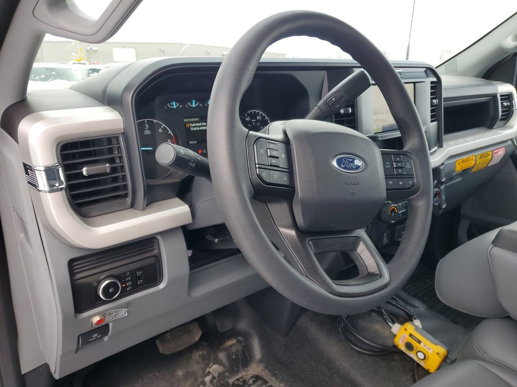 New 2026 Ford F550 4x4 Regular Cab Super Duty w/ XL Chrome Package image 10