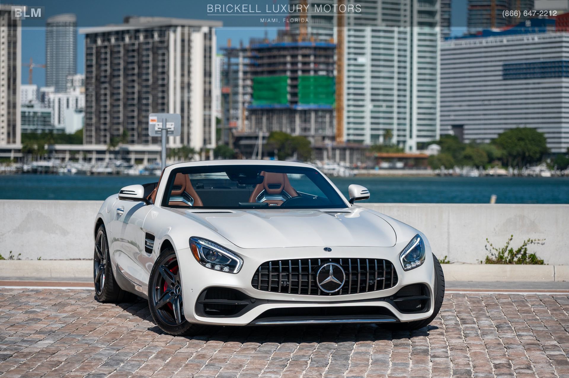 Used 2018 Mercedes-Benz AMG GT Roadster image 2