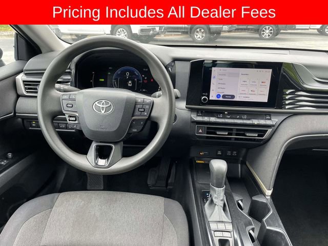 Used 2025 Toyota Camry LE FWD image 14