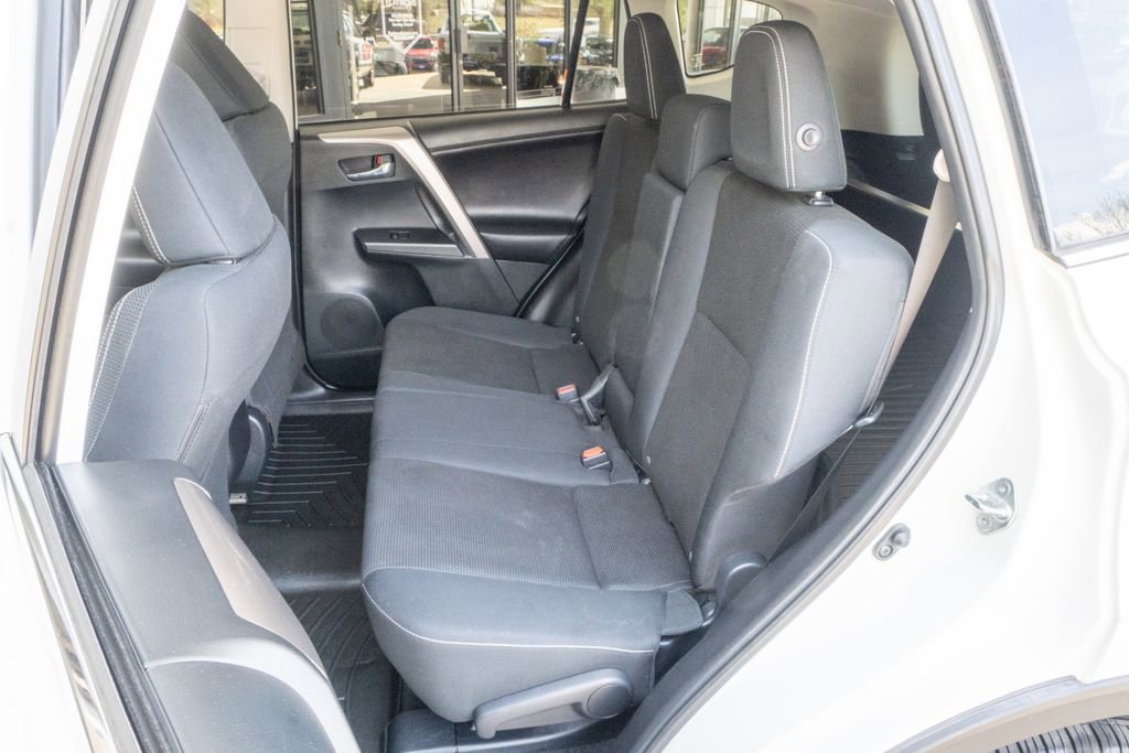 Used 2017 Toyota RAV4 XLE image 17