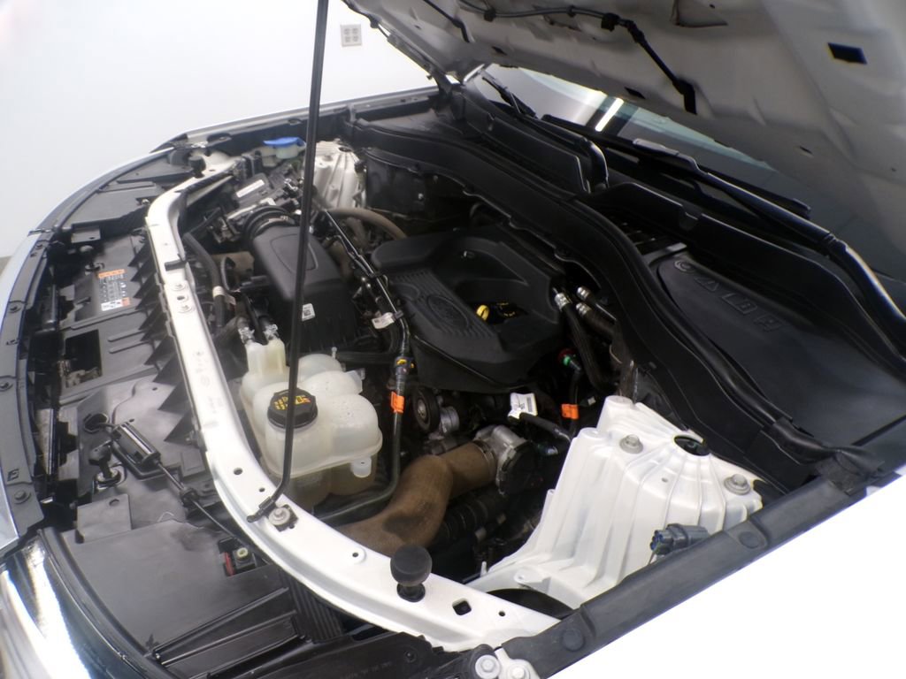 Used 2020 Ford Explorer XLT w/ Equipment Group 202A image 29