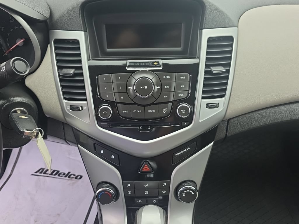 Used 2012 Chevrolet Cruze LT FWD image 23