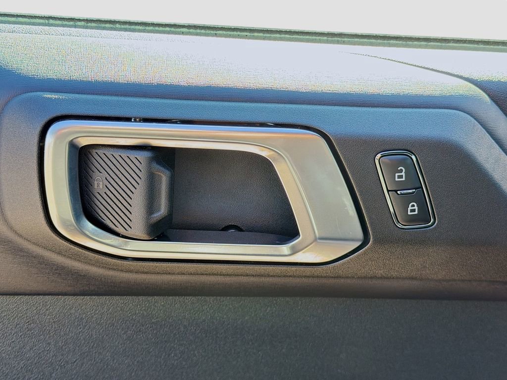 Used 2024 Ford Bronco Badlands image 24