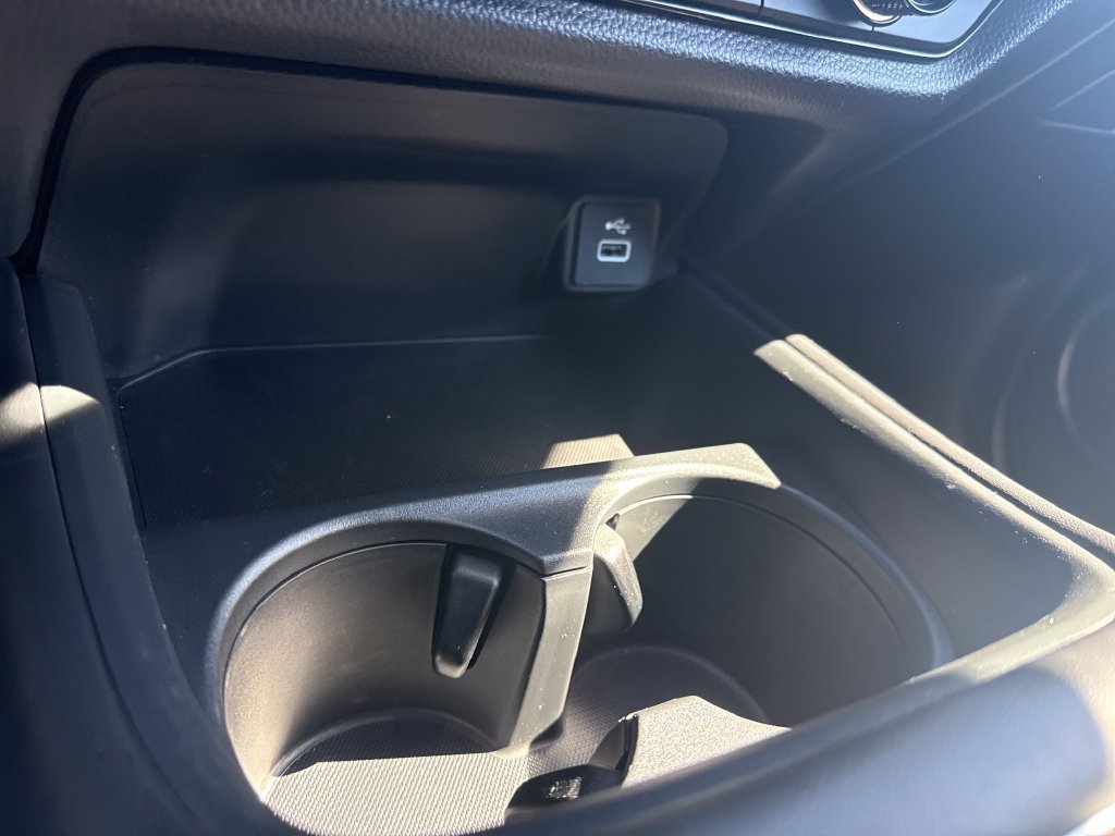Used 2025 Honda HR-V Sport image 30