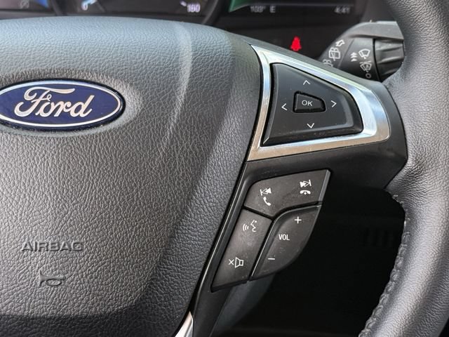 Used 2020 Ford Edge SEL w/ Convenience Package FWD image 17