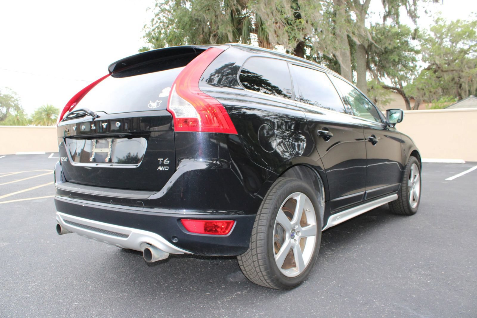 Used 2013 Volvo XC60 T6 R-Design Platinum AWD/4WD image 16