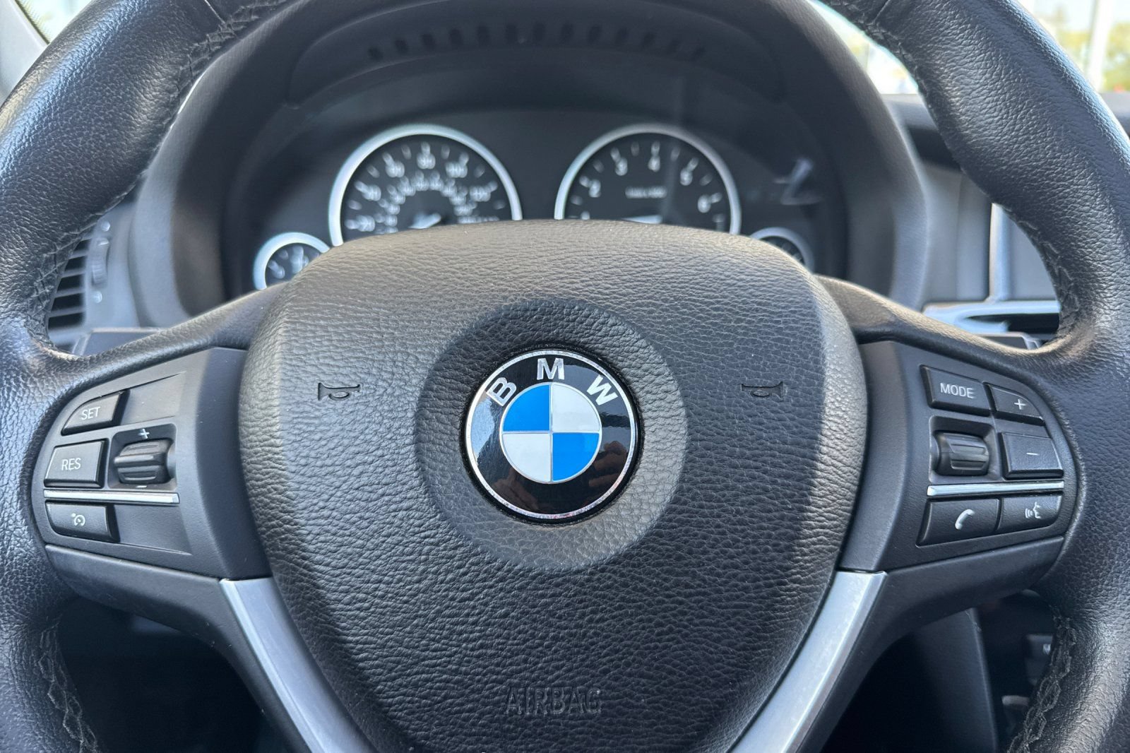Used 2017 BMW X3 xDrive28i AWD/4WD image 25