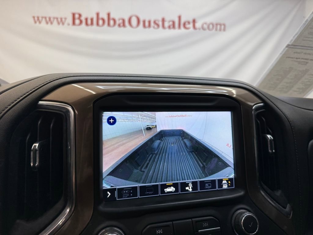 Used 2022 Chevrolet Silverado 3500 High Country w/ Technology Package image 19