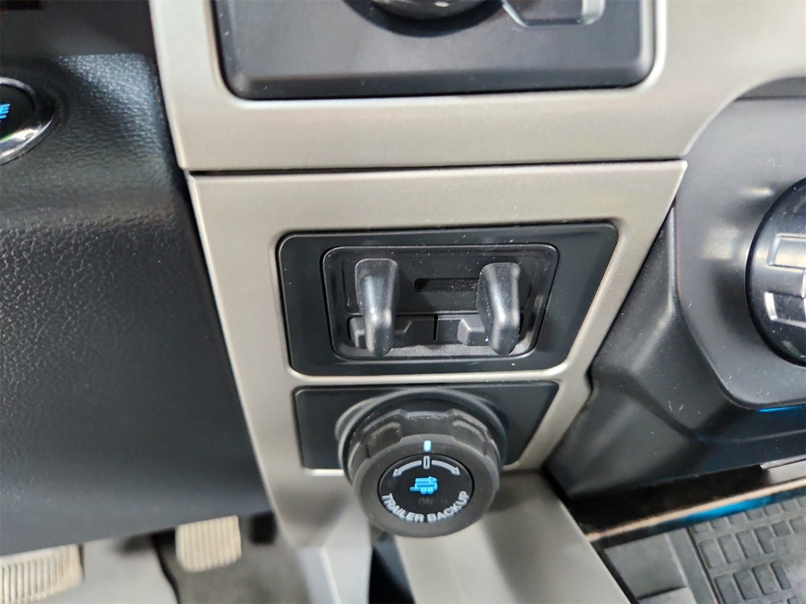 Used 2022 Ford F250 Lariat w/ Lariat Ultimate Package image 28