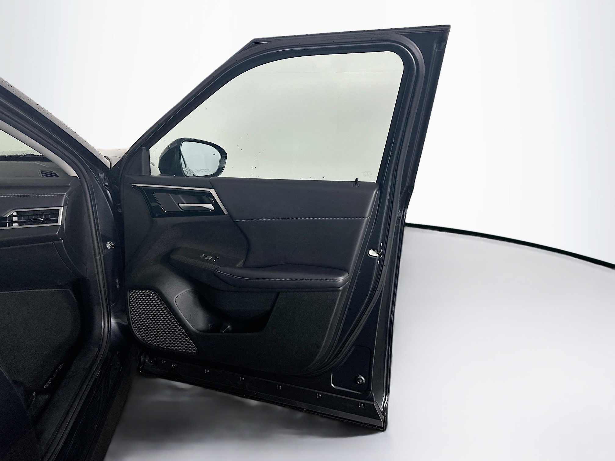 Used 2025 Mitsubishi Outlander SE FWD image 33