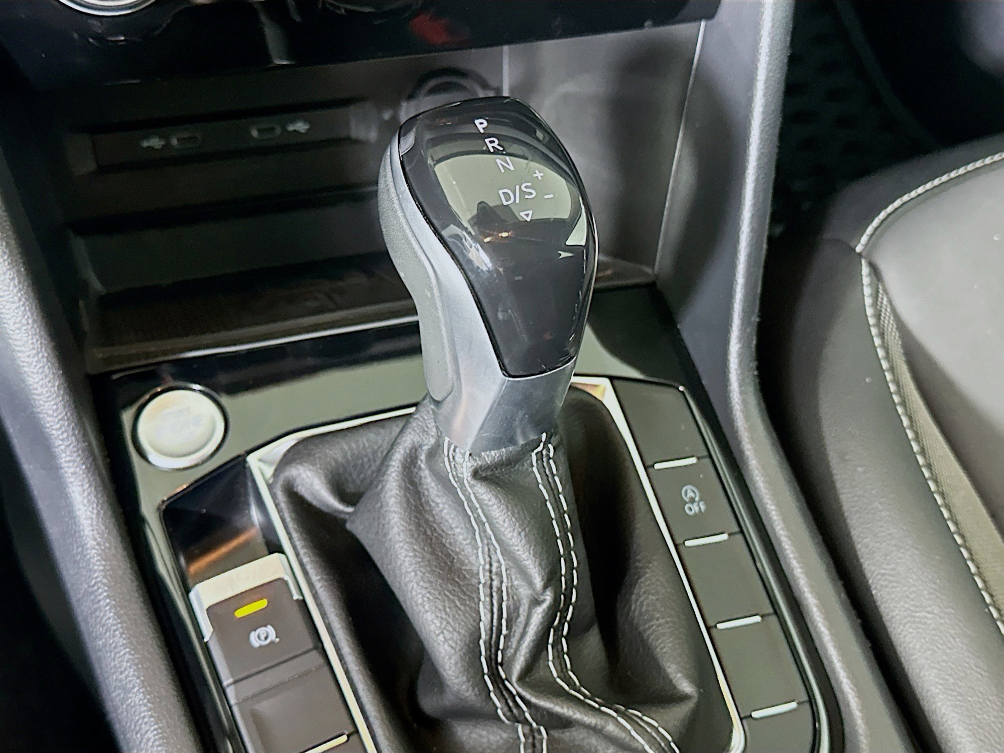 Used 2023 Volkswagen Taos SE image 23