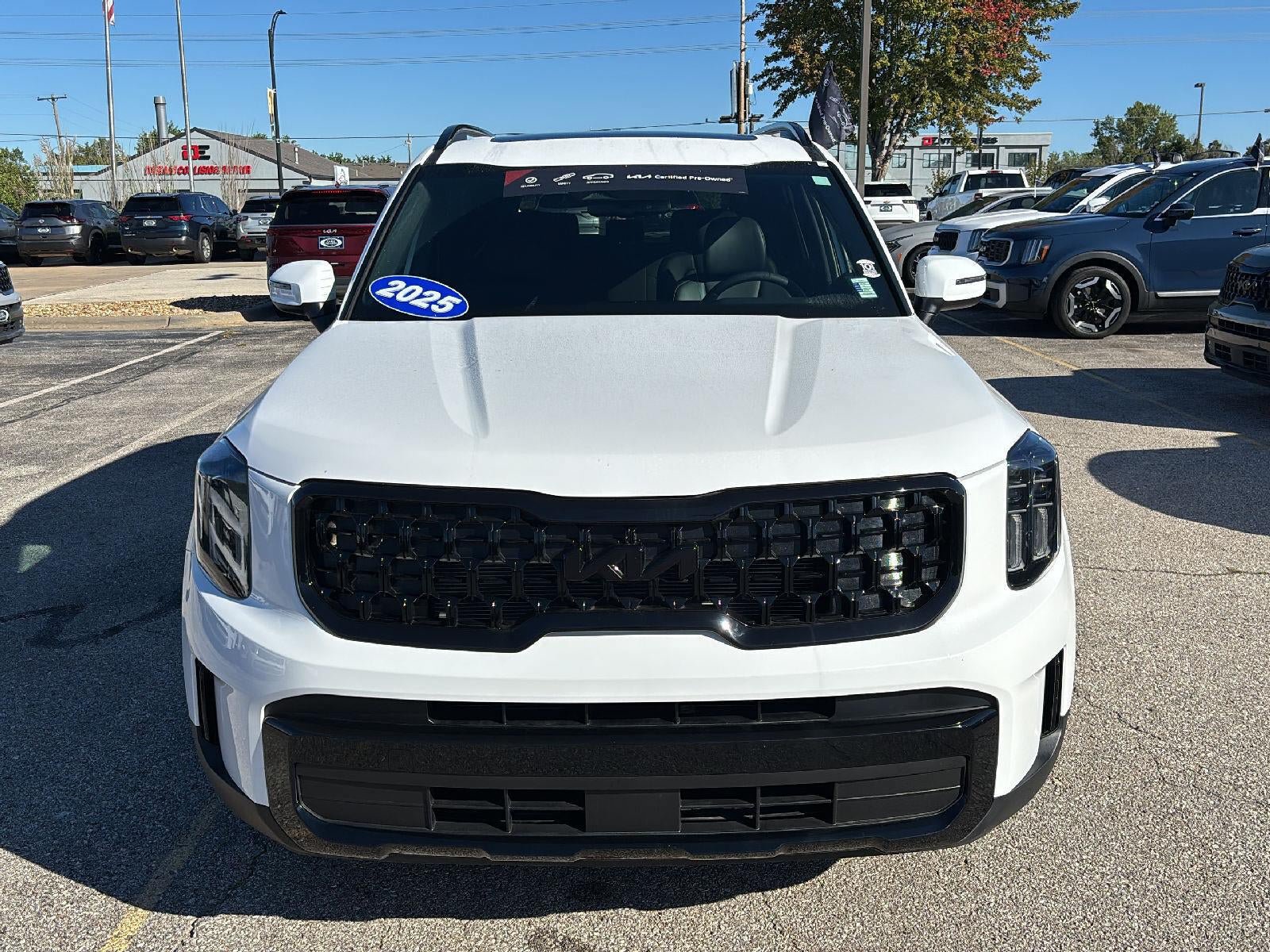 Certified 2025 Kia Telluride EX X-Line AWD/4WD image 2