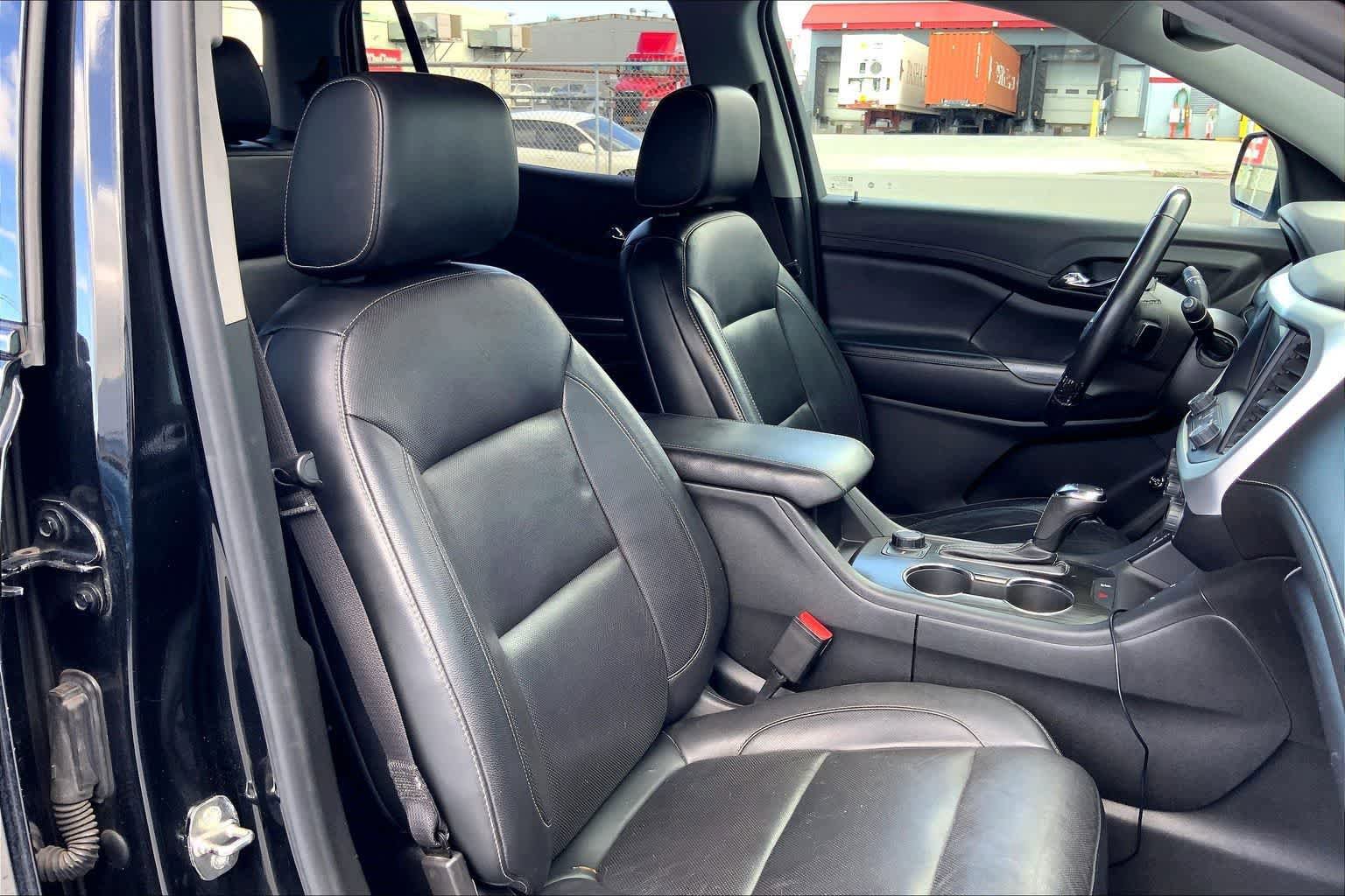 Used 2019 GMC Acadia SLT w/ Black Edition FWD image 14