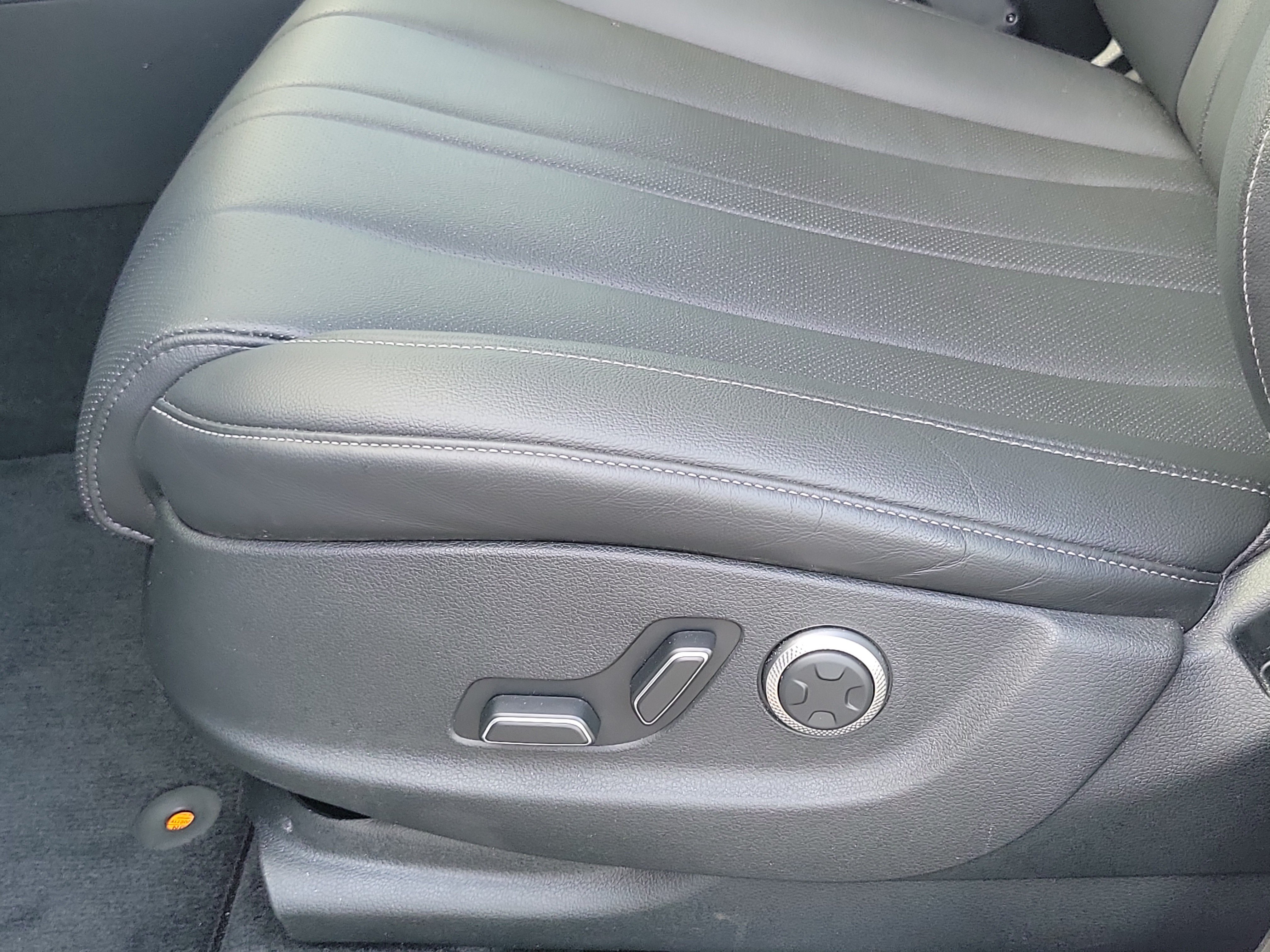 Certified 2026 Genesis GV80 2.5T AWD/4WD image 15