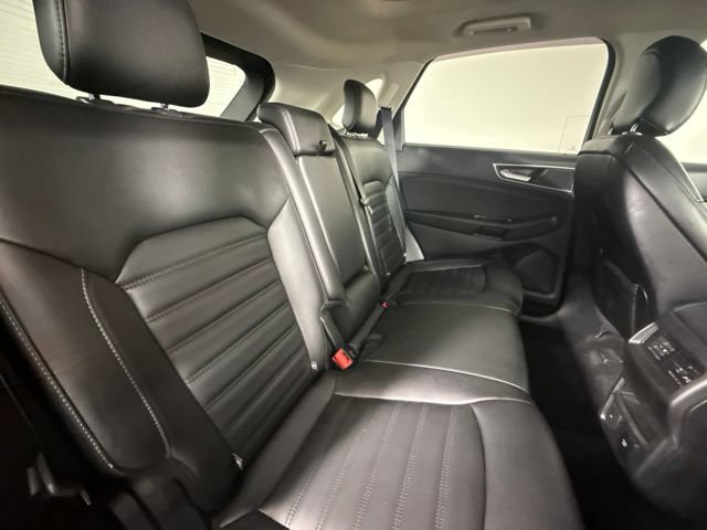 Used 2019 Ford Edge SEL w/ Equipment Group 201A AWD/4WD image 33